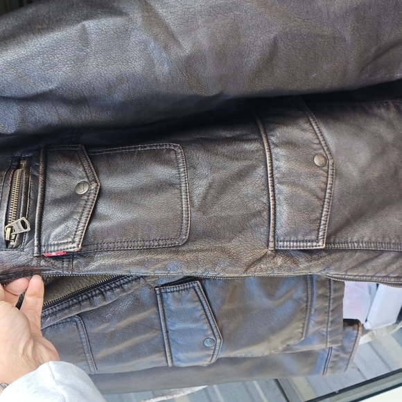 Levi's Jacket 🔥🔥🔥 - Picture 7 of 8